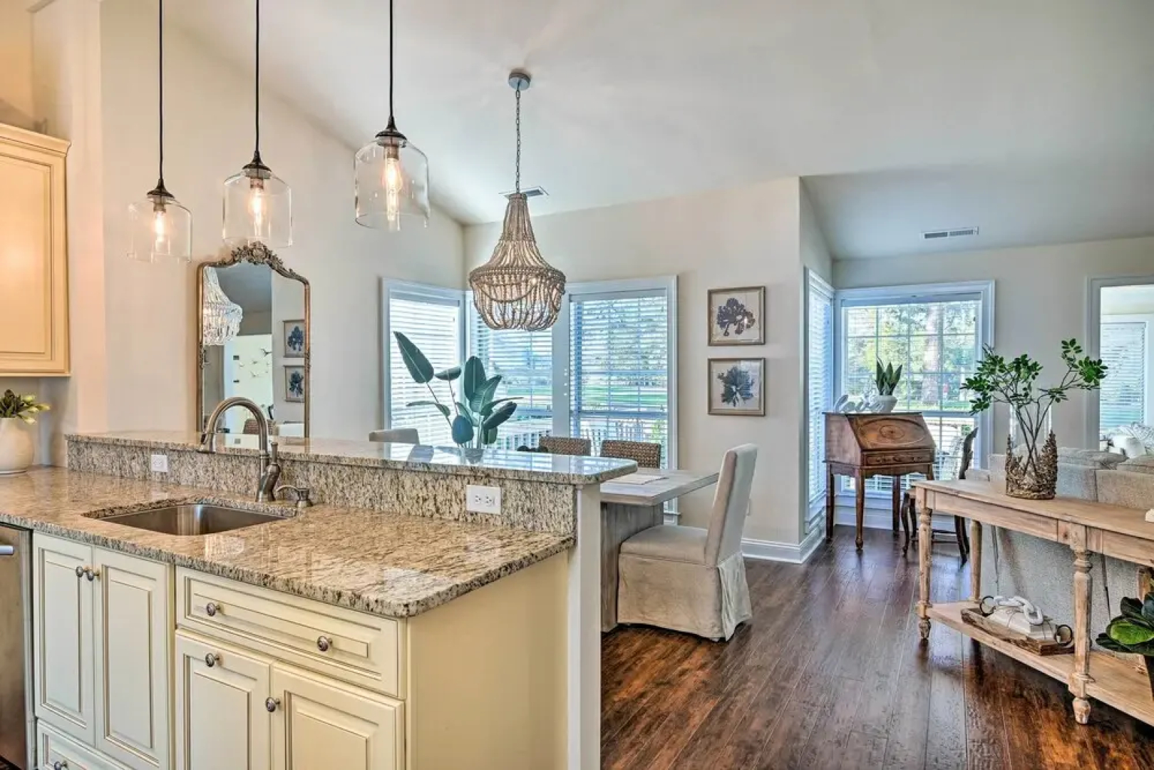 Resort Villa on Golf Course With Beach Access!