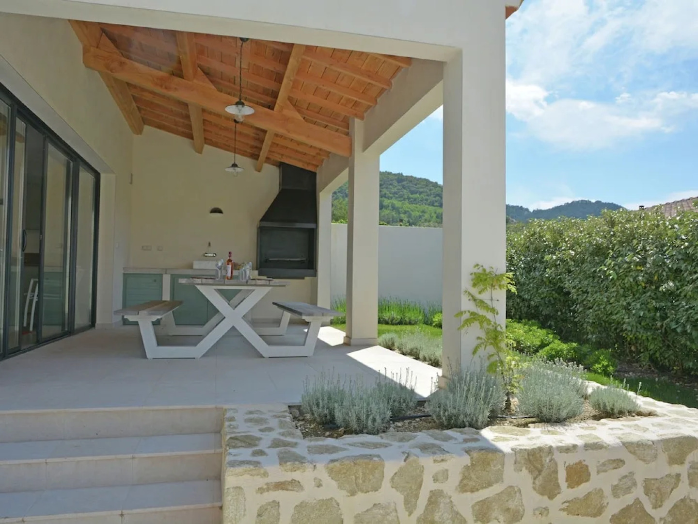 Wonderful Villa in Malaucène with Swimming Pool