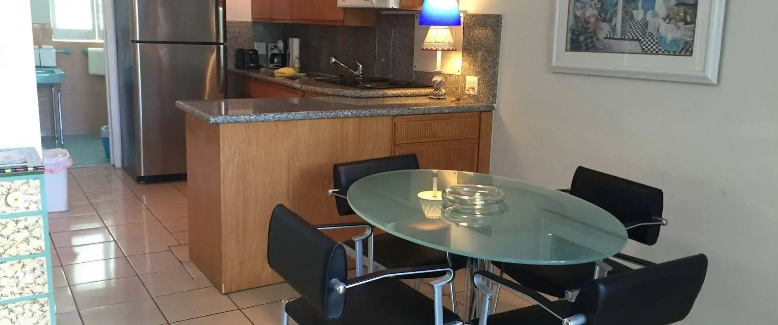 Manhattan Tower Apartment Hotel