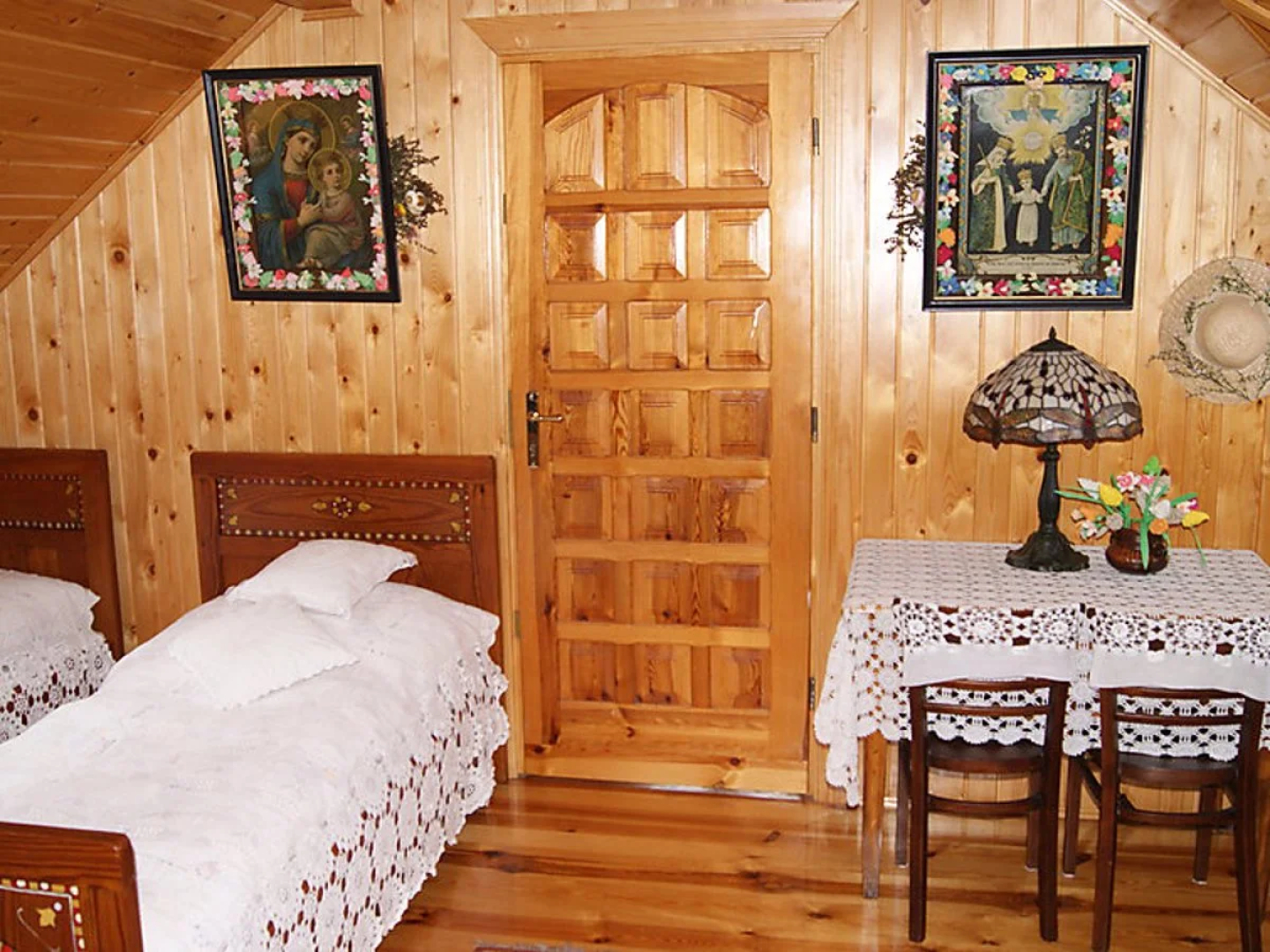 HOUSE BORóWNA BOROWNA 19462