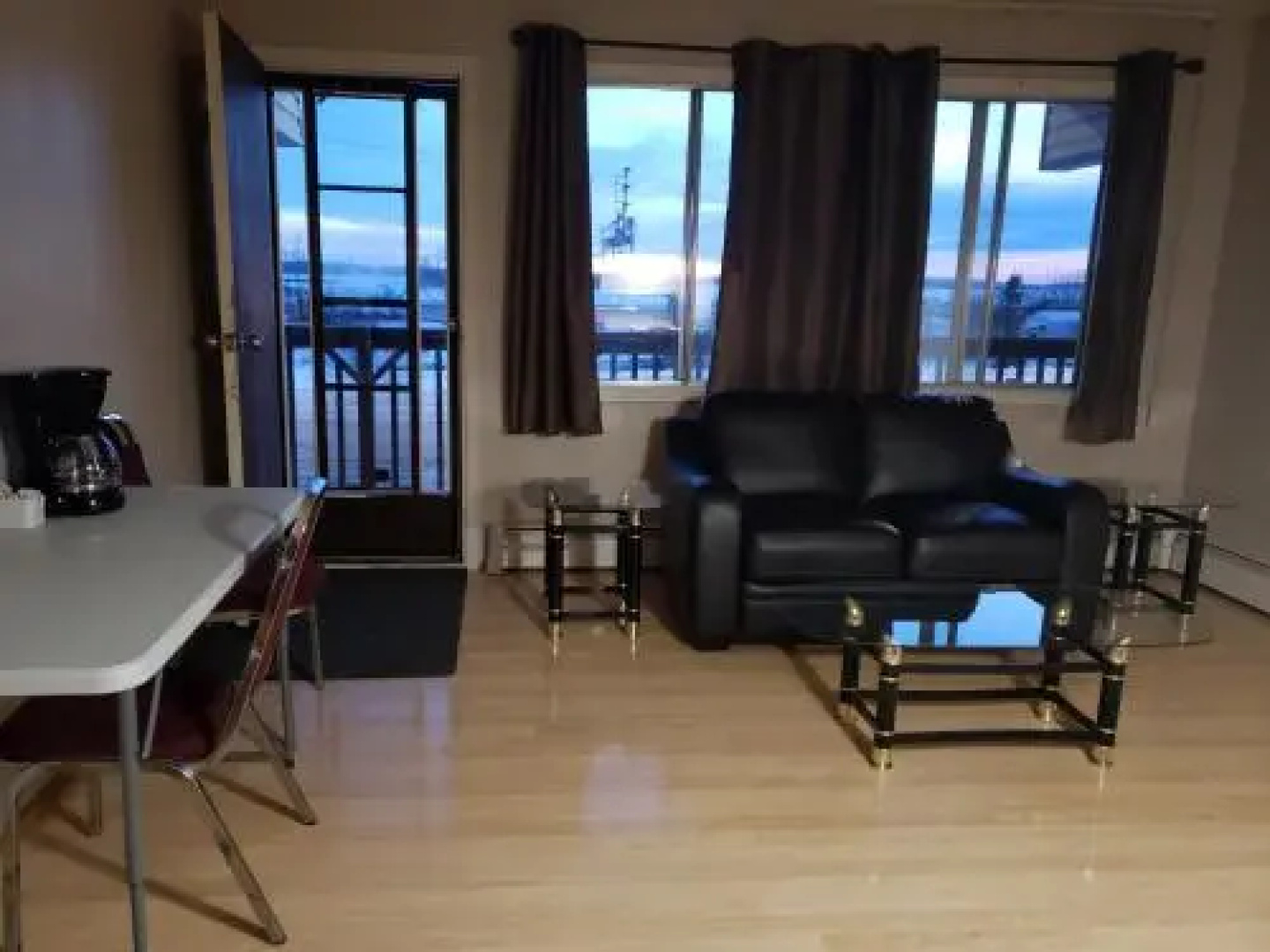 Wabamun Lake Inn