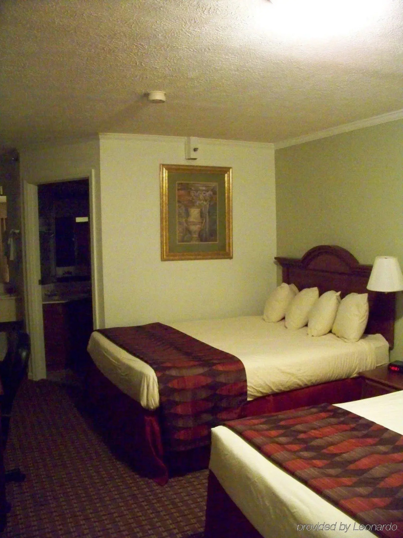 Best Western White Columns Inn