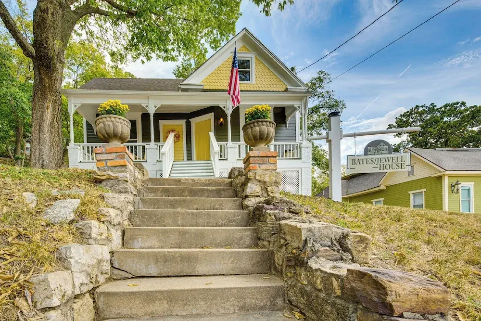 Walk Downtown: Historic Home in Excelsior Springs