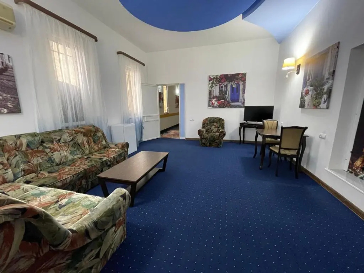 No Problem Hotel at Glinka Street