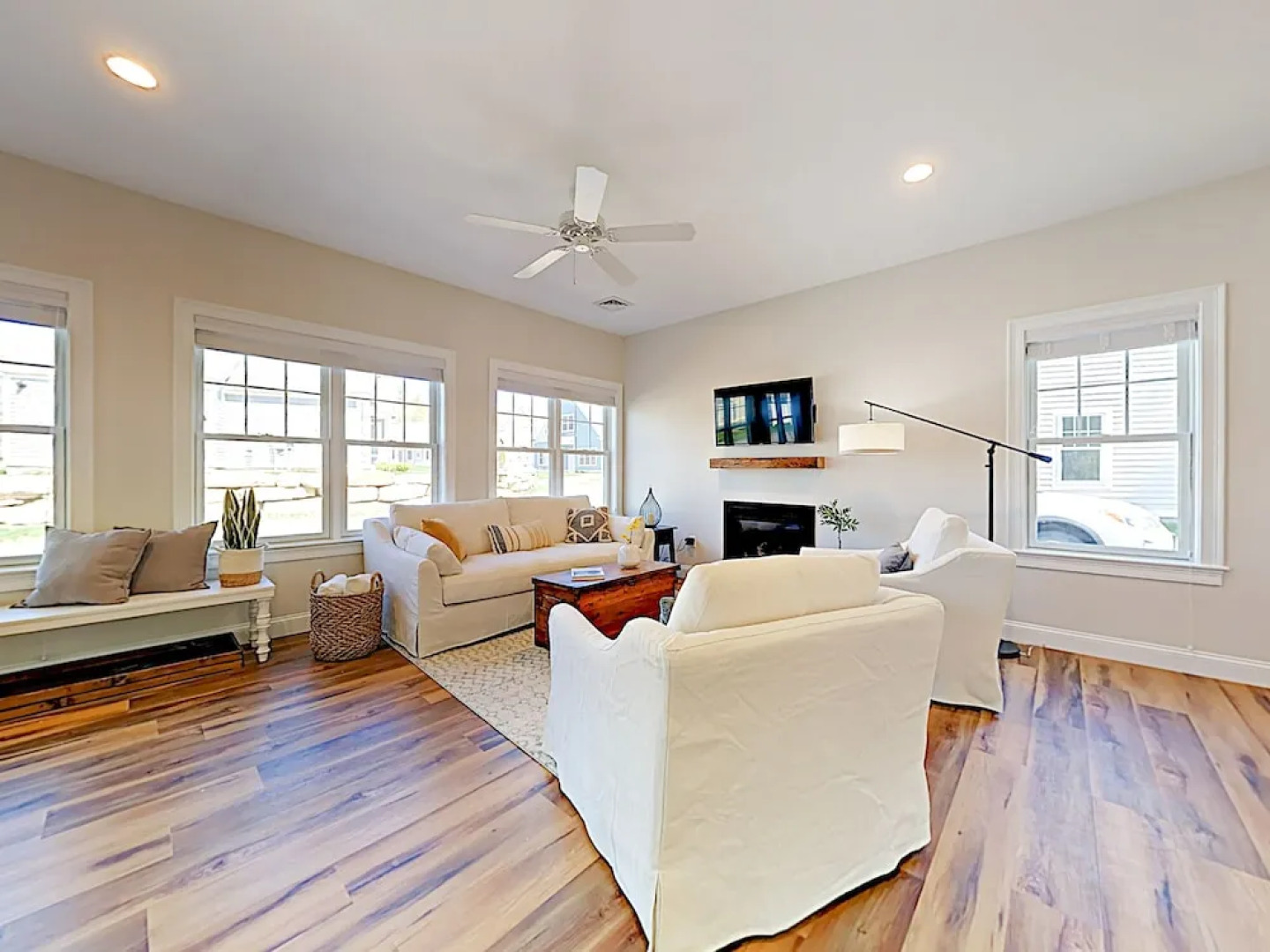 24 Arundel - 2 Br Home