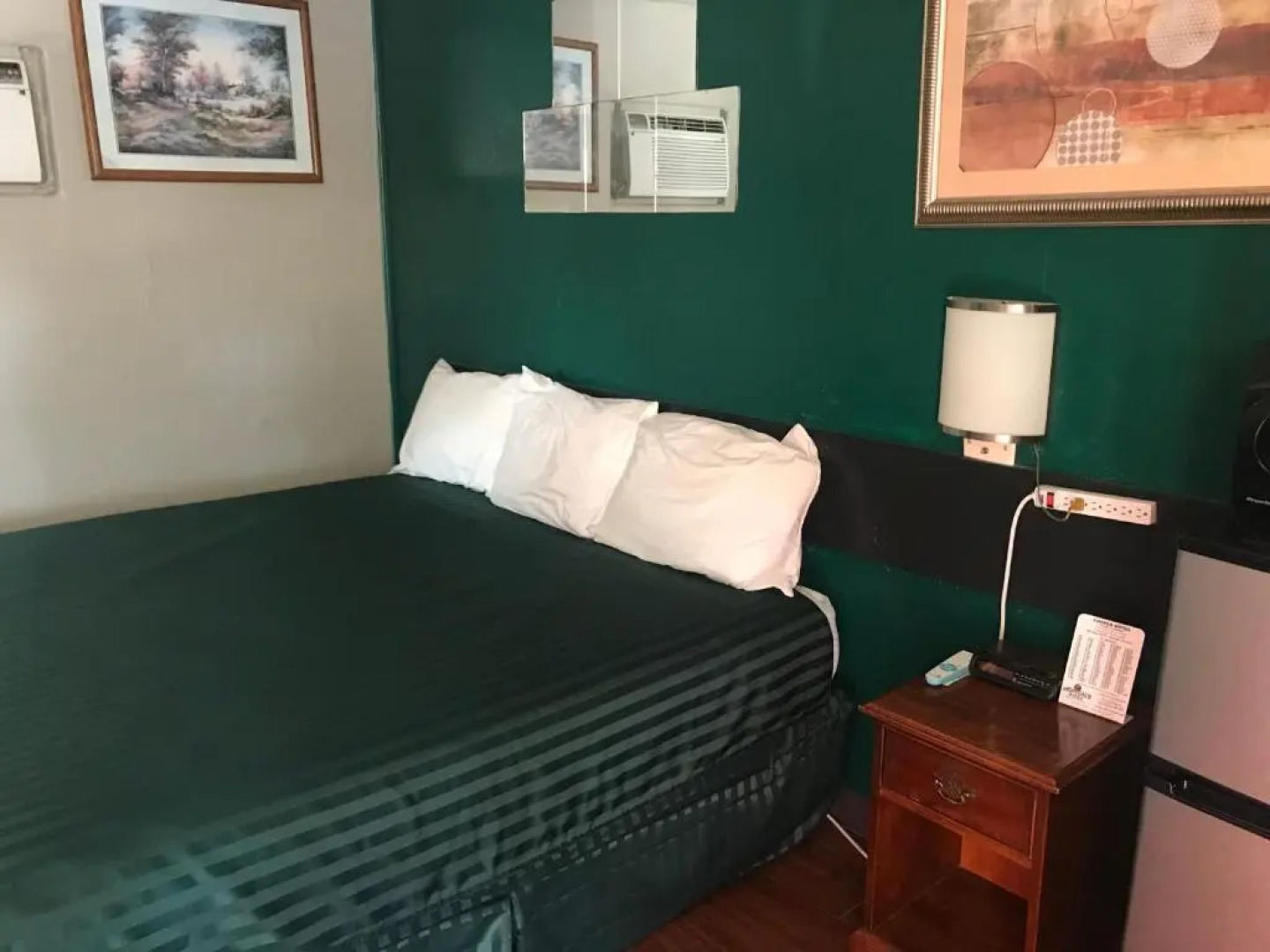 Cooper Motel Tuscola