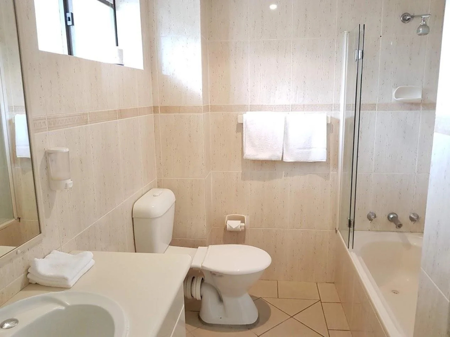 El Lago Waters Motel