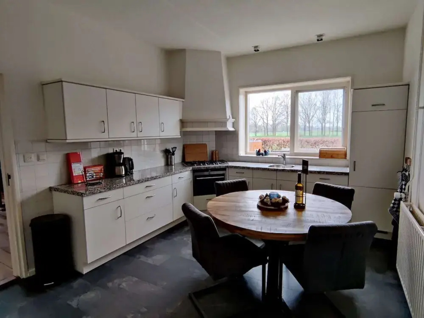 Spacious Farmhouse in Silvolde With Garden