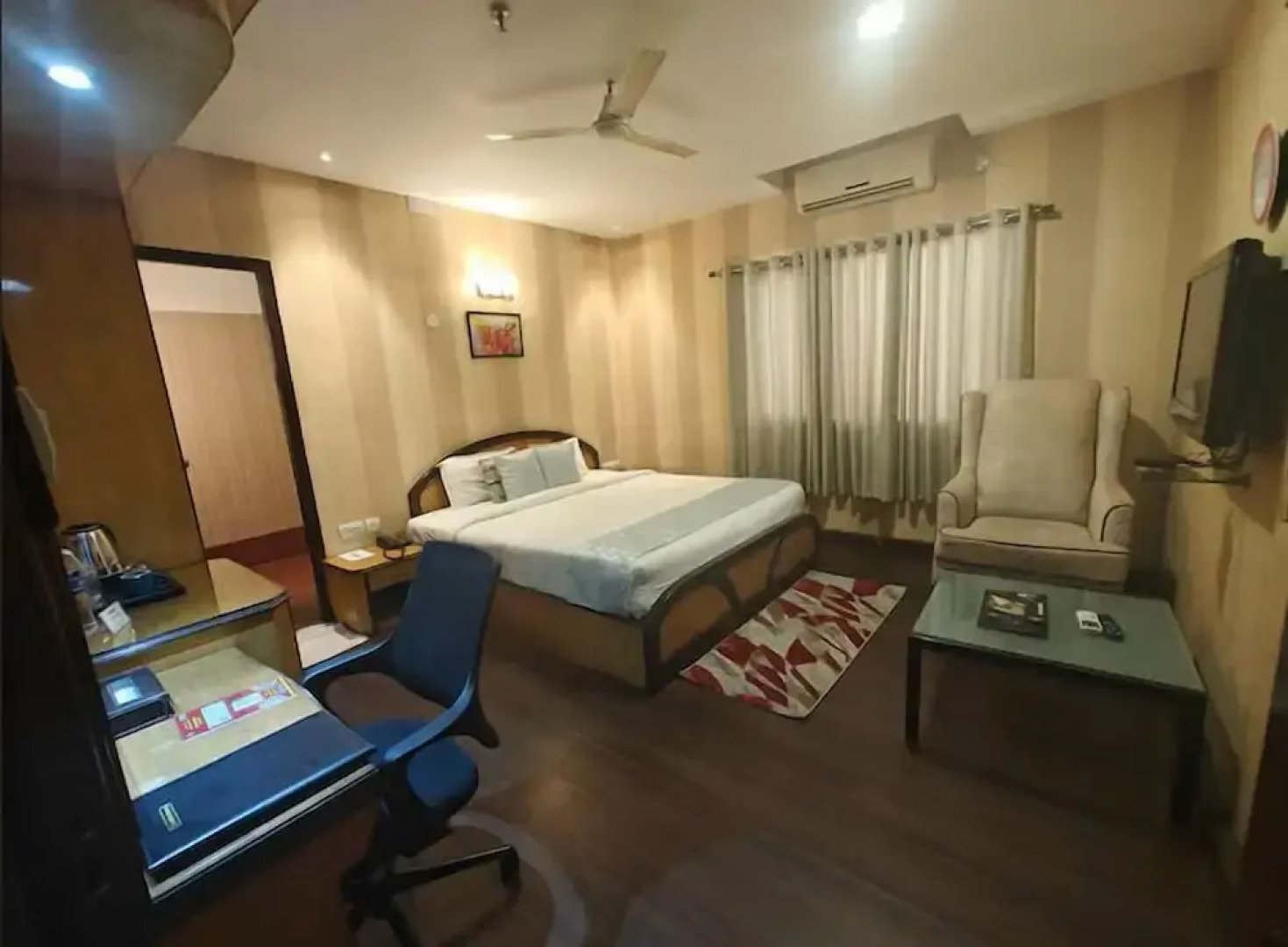 Hotel Radhika Regency