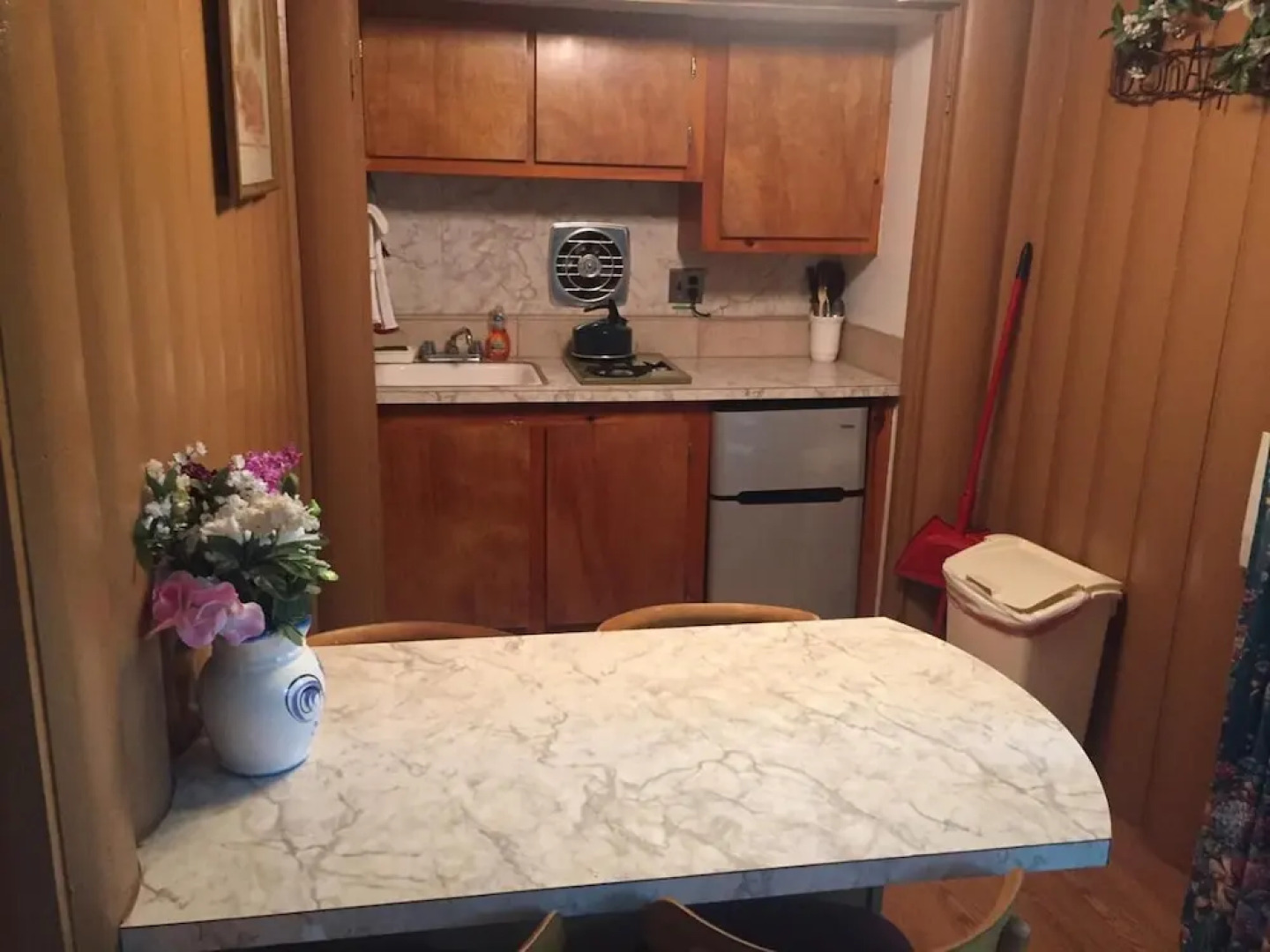 Amber Lantern Lake George Motel and Cottage Rentals