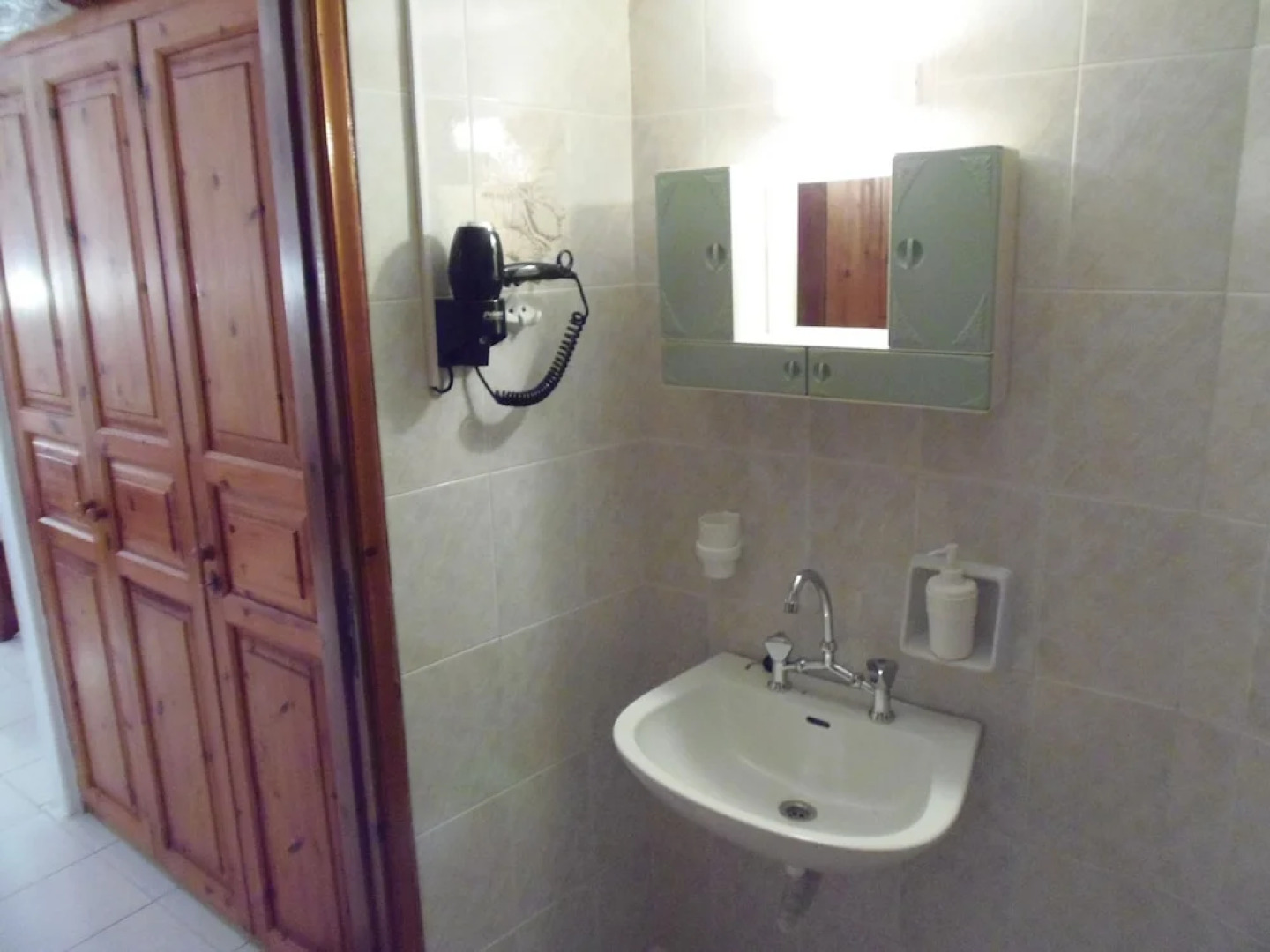 Studios Milos Skopelos-Where the Sea Meets the Sky