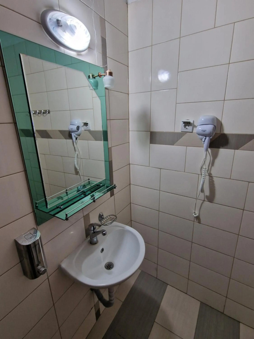 Hotel Yal Restaurant