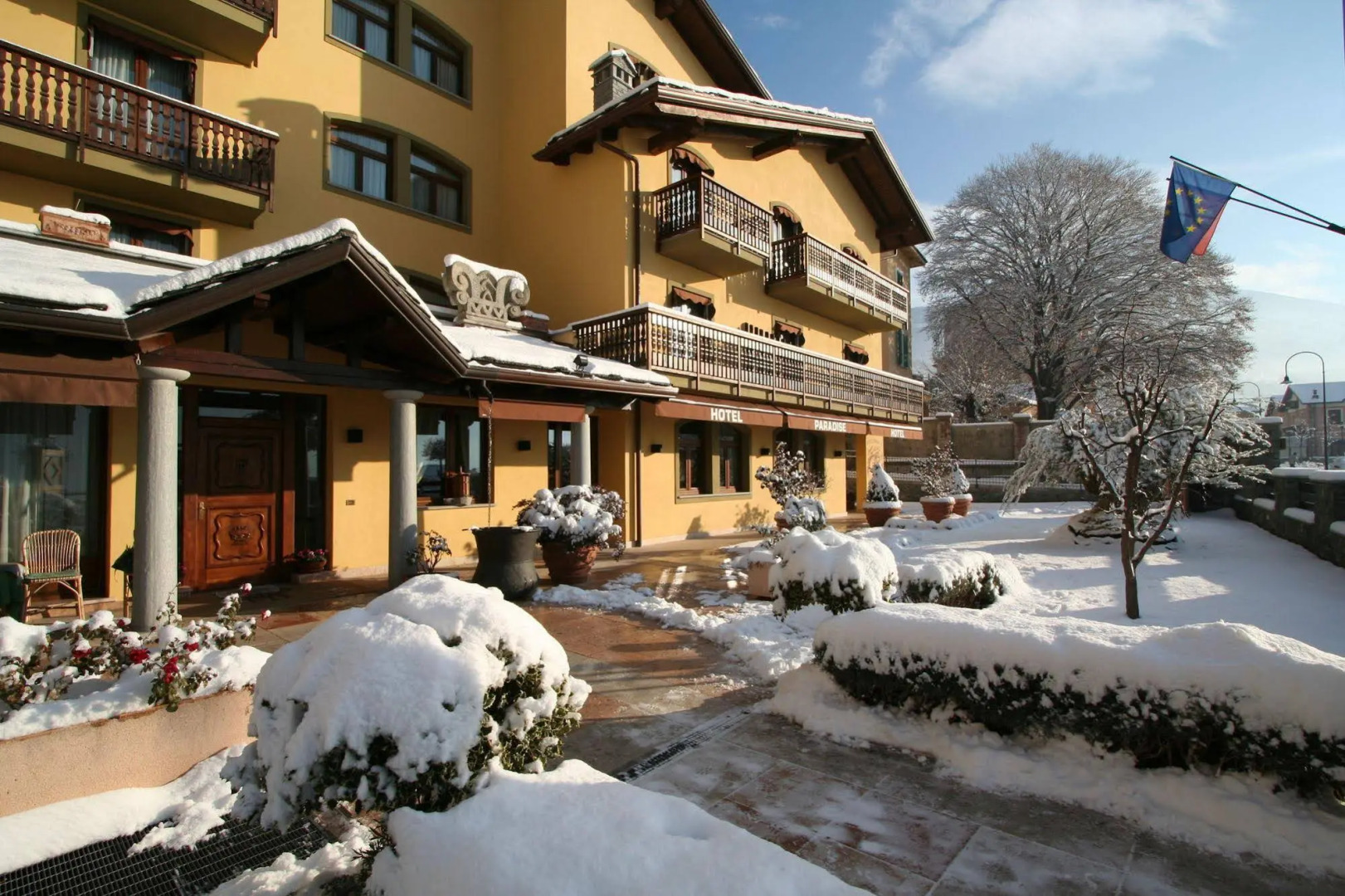 Paradise Hotel & Wellness