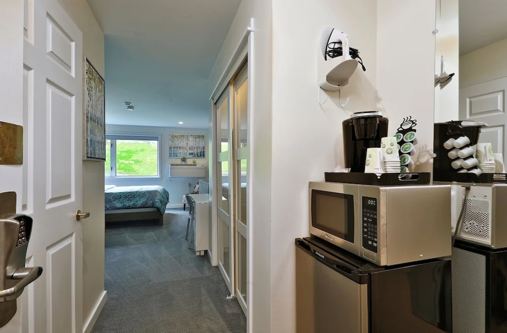 KCIS 612/613 - Forest Suites: Sleeps 10 in Killington Center