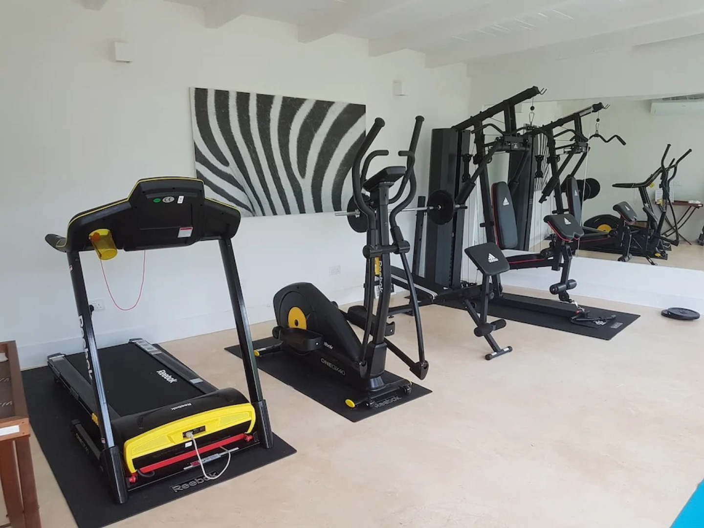 Leopard Point Luxury Beach Resort & Spa