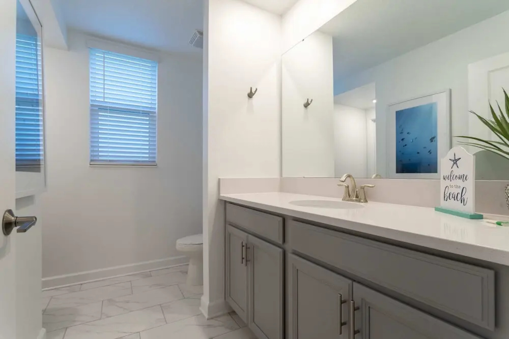 Gorgeous 8B 7BA Melbournbeach w Pool Dock Beach