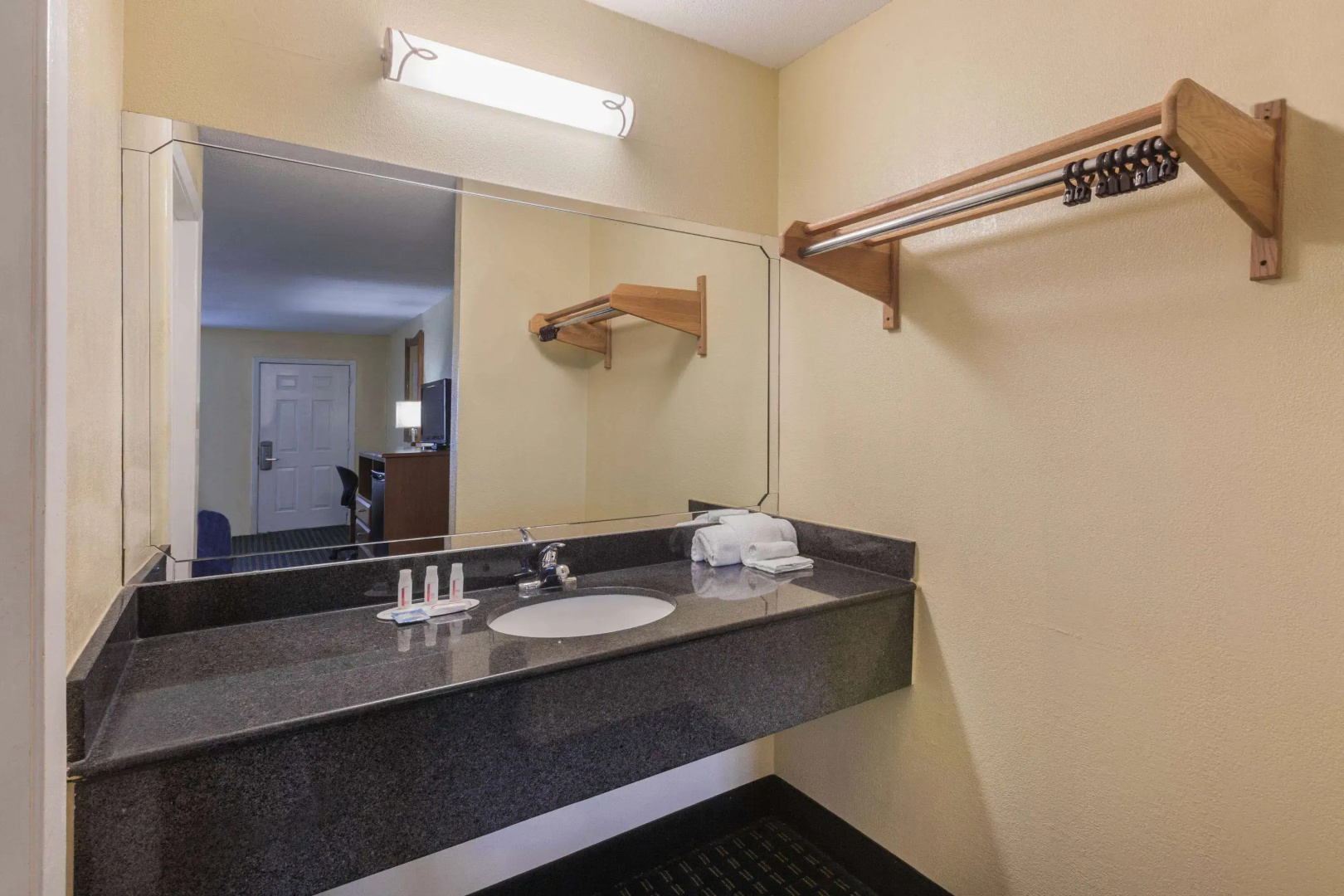 Days Inn by Wyndham Natchitoches