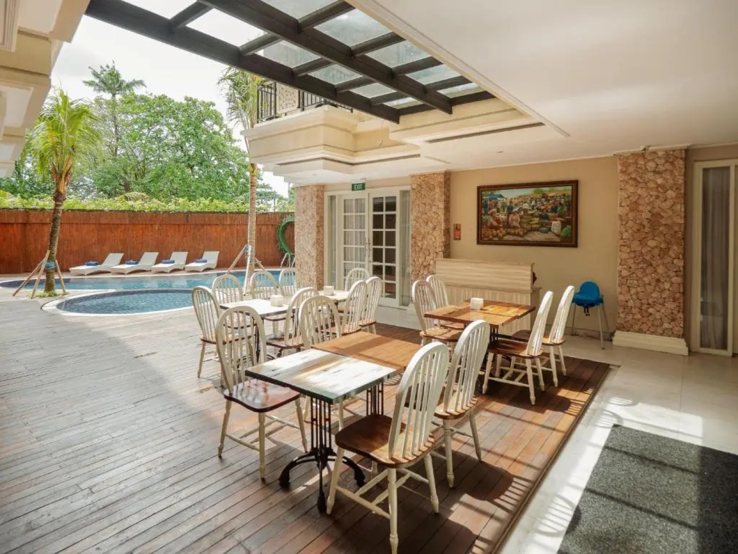 Alron Hotel Kuta Powered by Archipelago