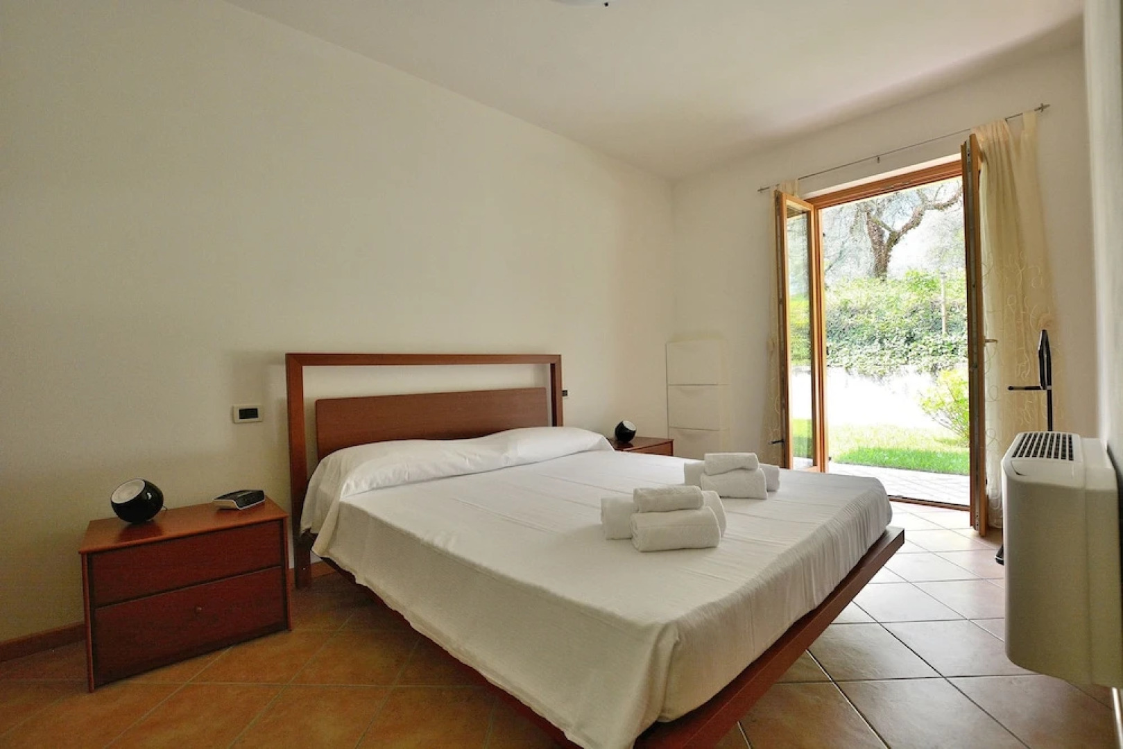 Apartment Fabiola With Pool Lake View