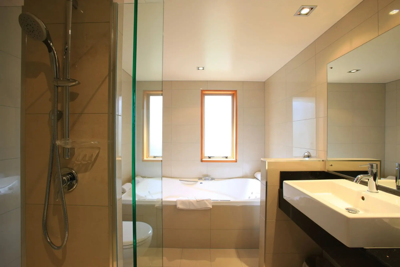 Distinction Te Anau Hotel And Villas