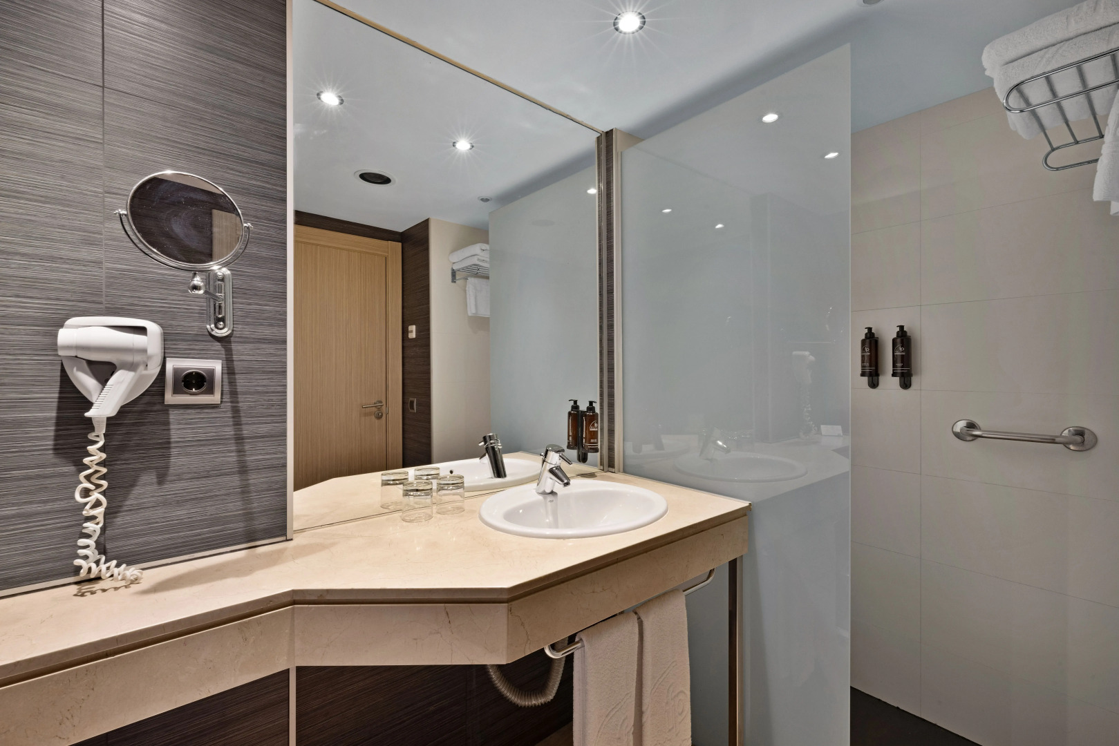 Aparthotel Fontanellas Playa