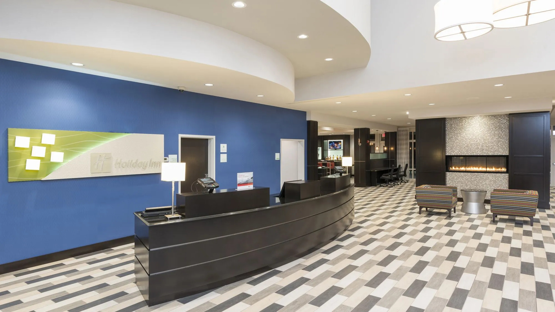Holiday Inn Indianapolis Airport by IHG
