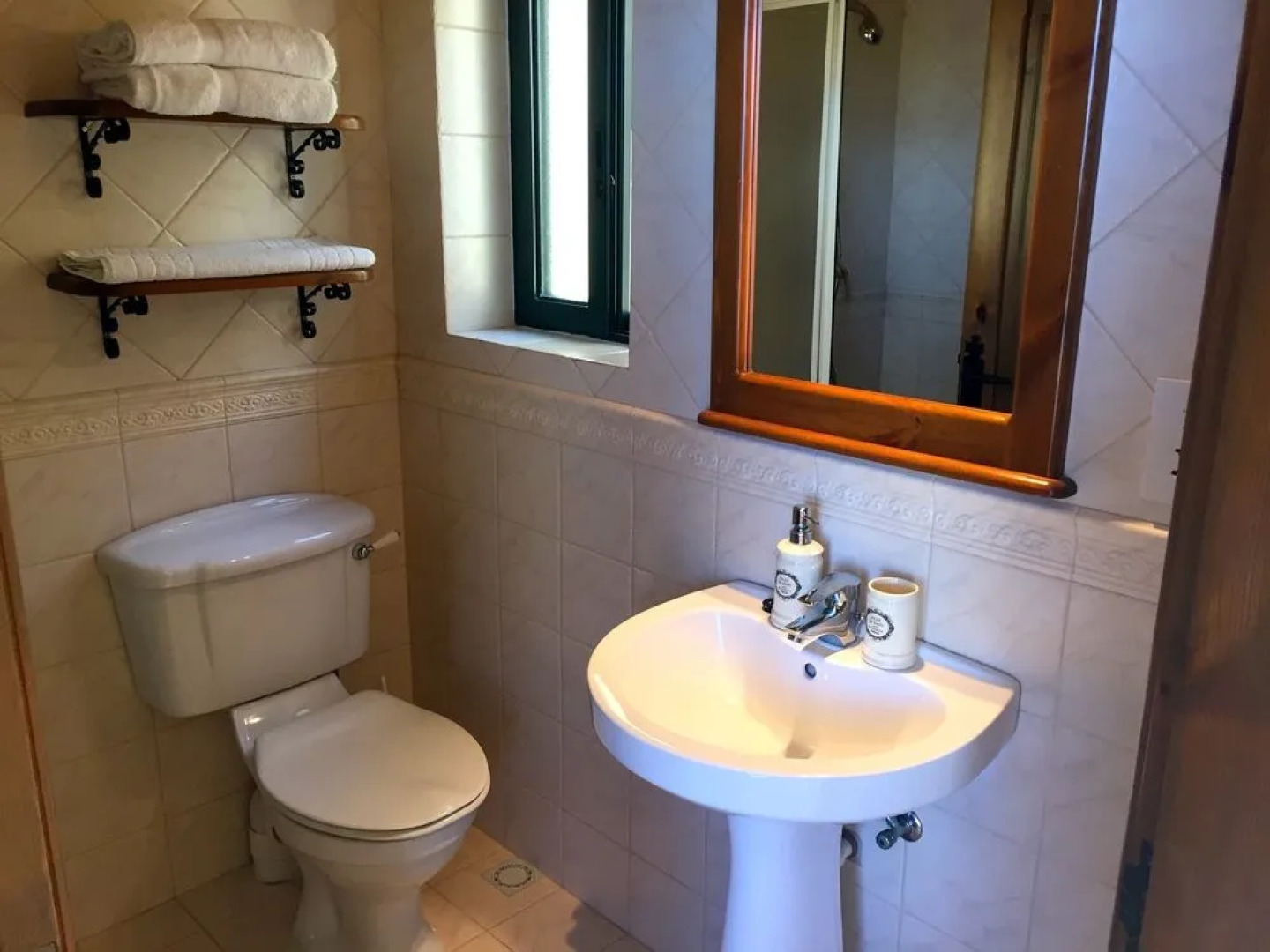 Ellie Boo Bed & Breakfast