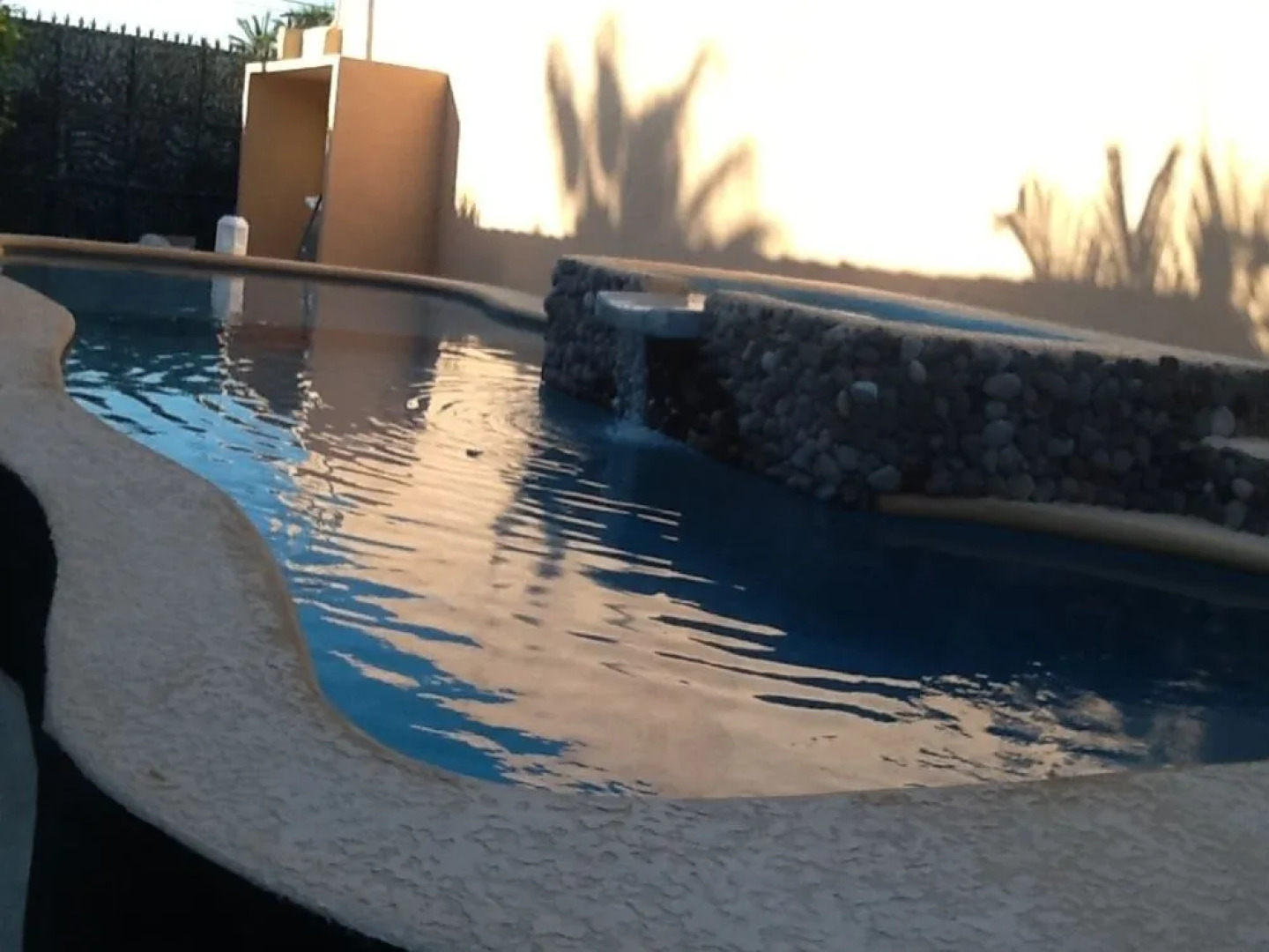 Casa Kootenay Waterfront BnB