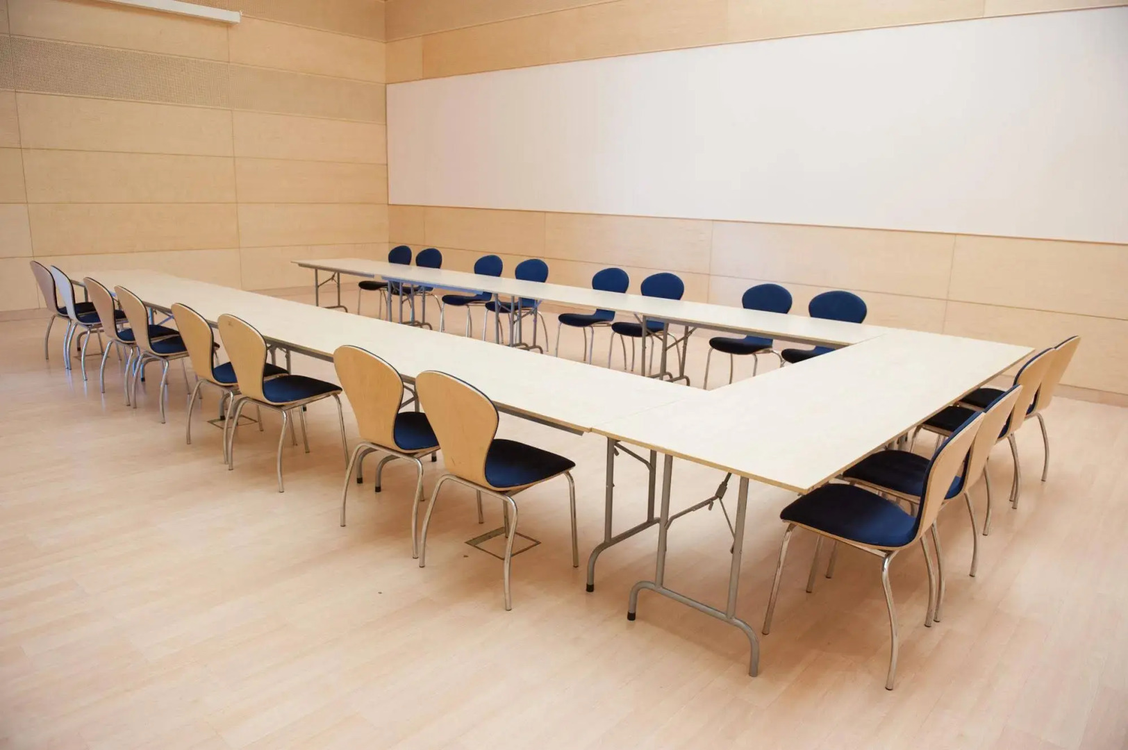 Hotel Lycium Debrecen - Handwritten Collection (October 2025)