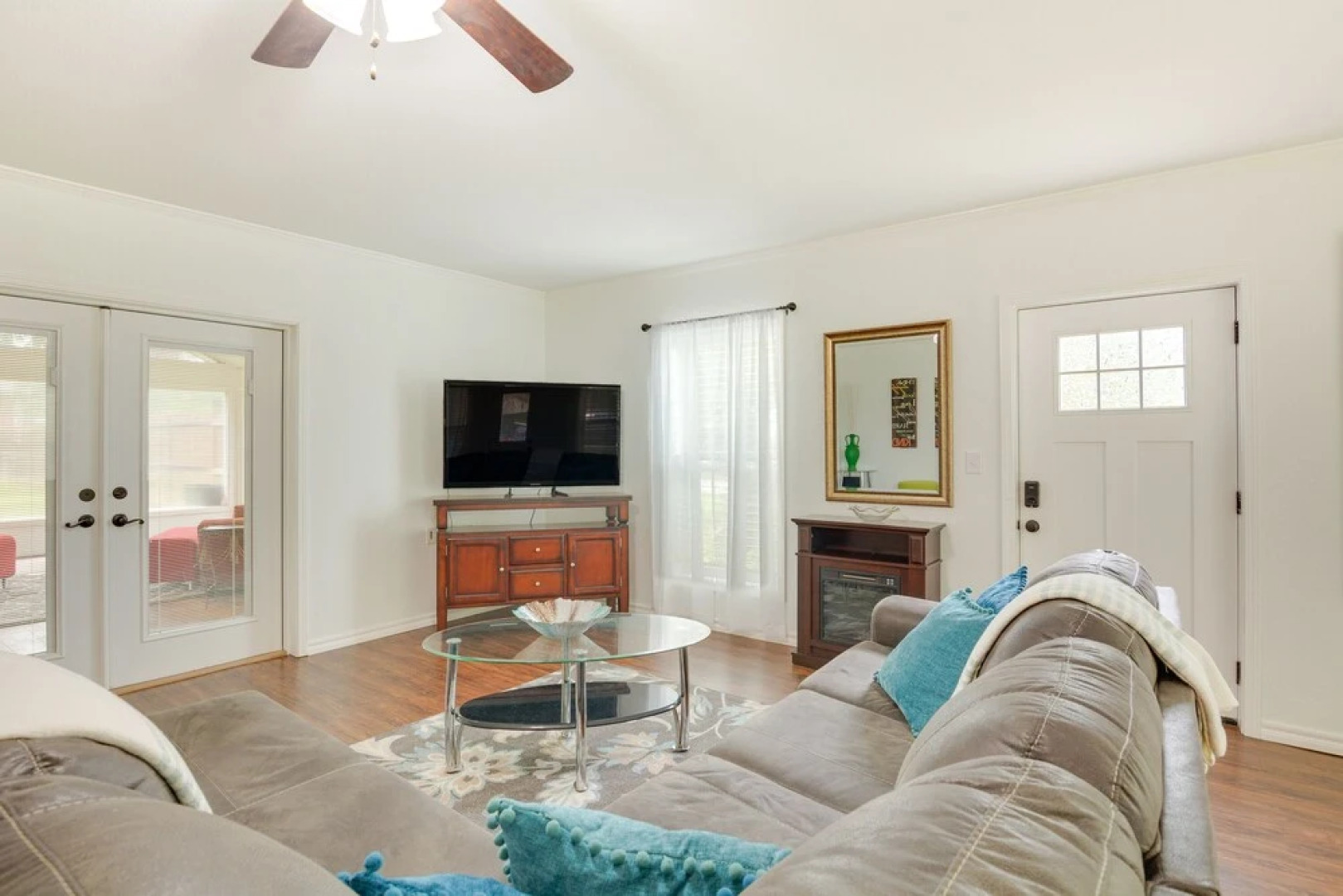 Rogers Vacation Rental ~ 7 Mi to Downtown