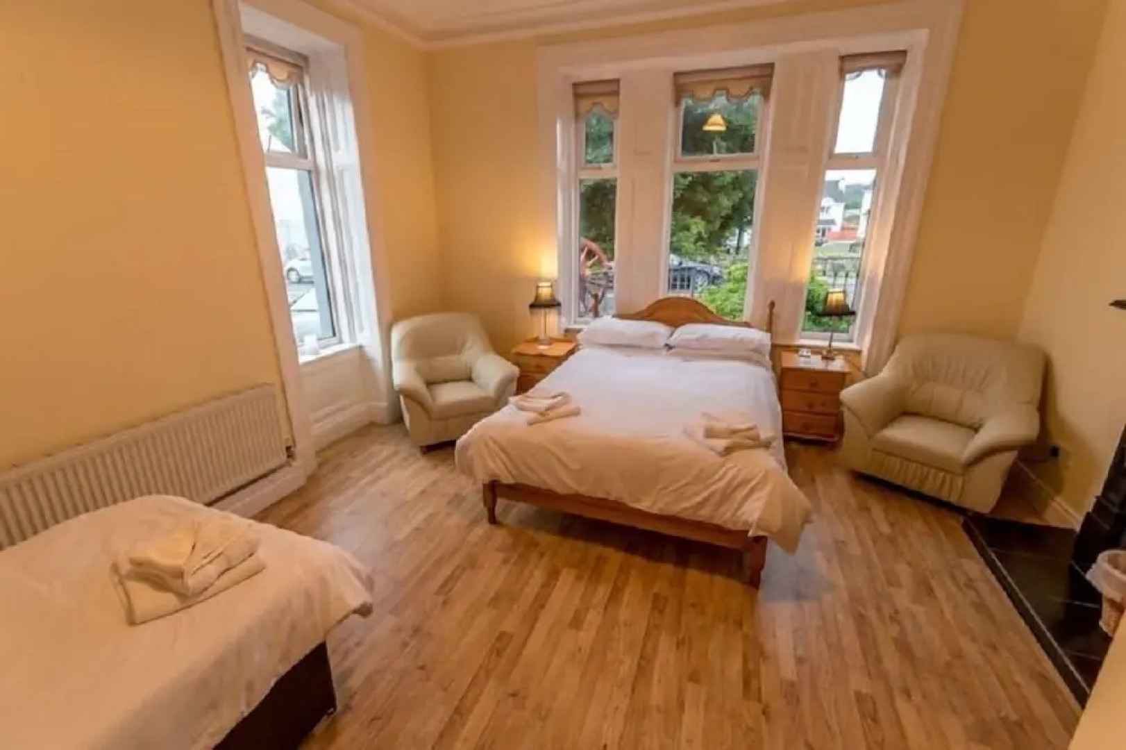 An Sean Ostan Apartments