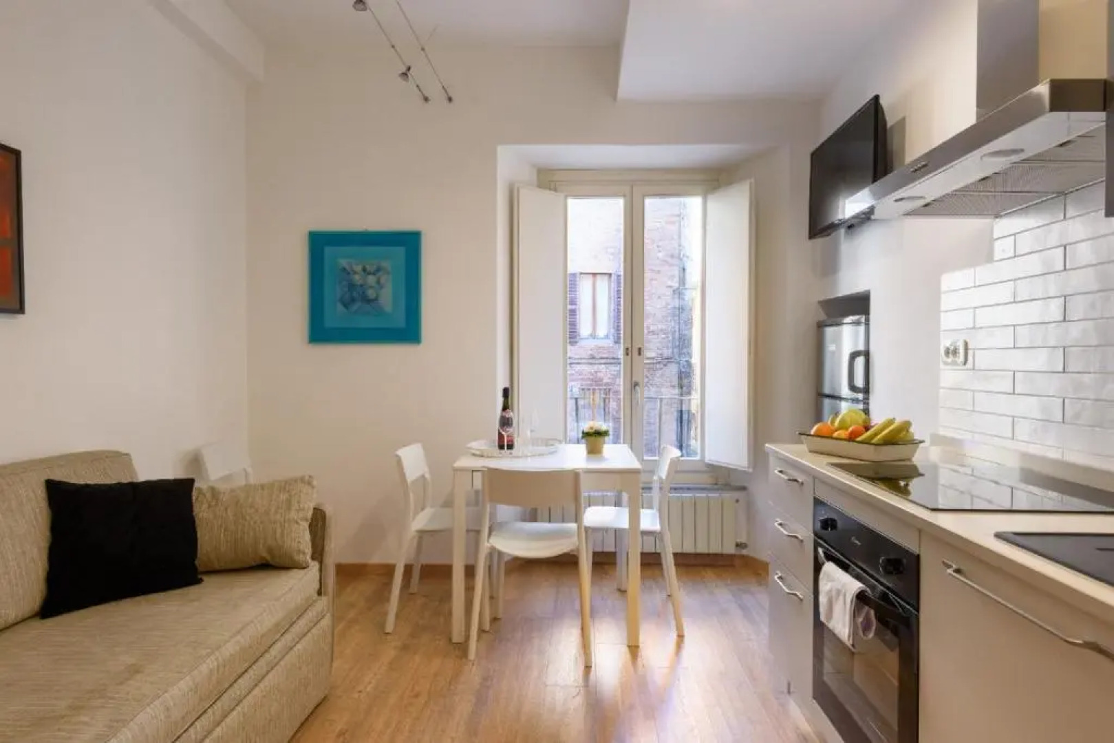 Piazza Paradiso Accomodation