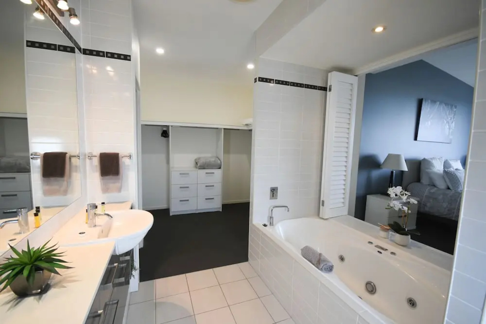 The Dunes Cotton Tree