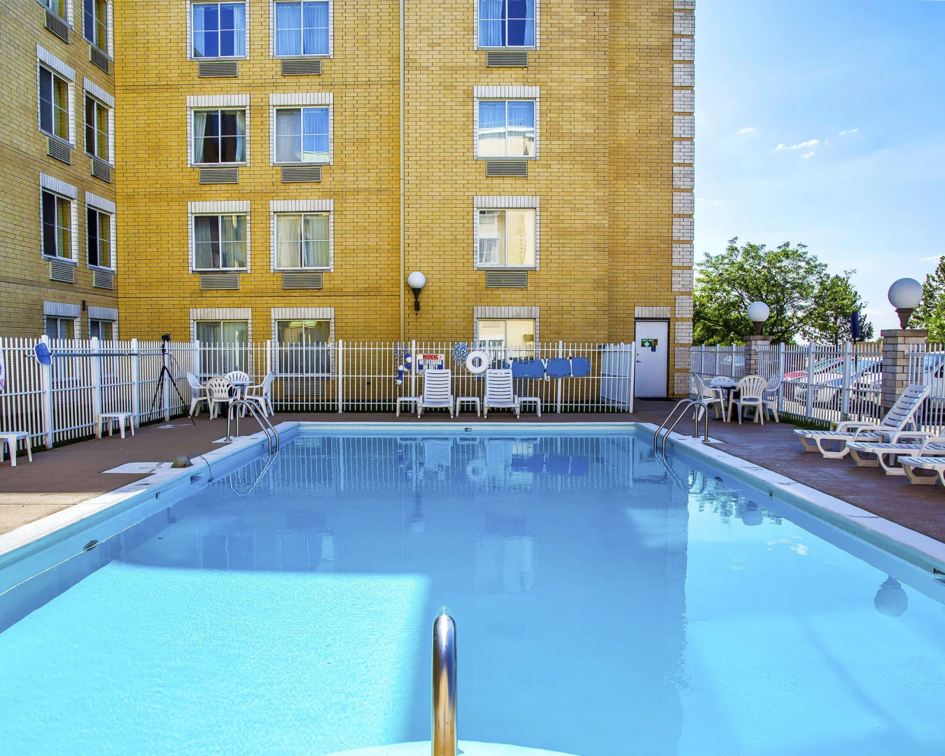 Quality Inn & Suites CVG Airport