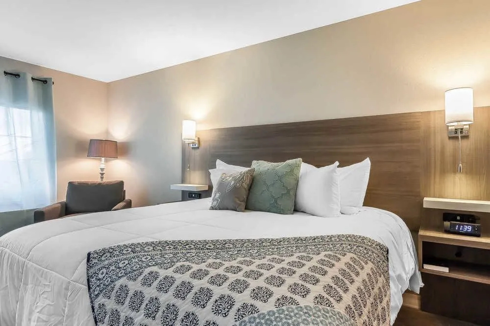 Lakes Inn at Dunvilla