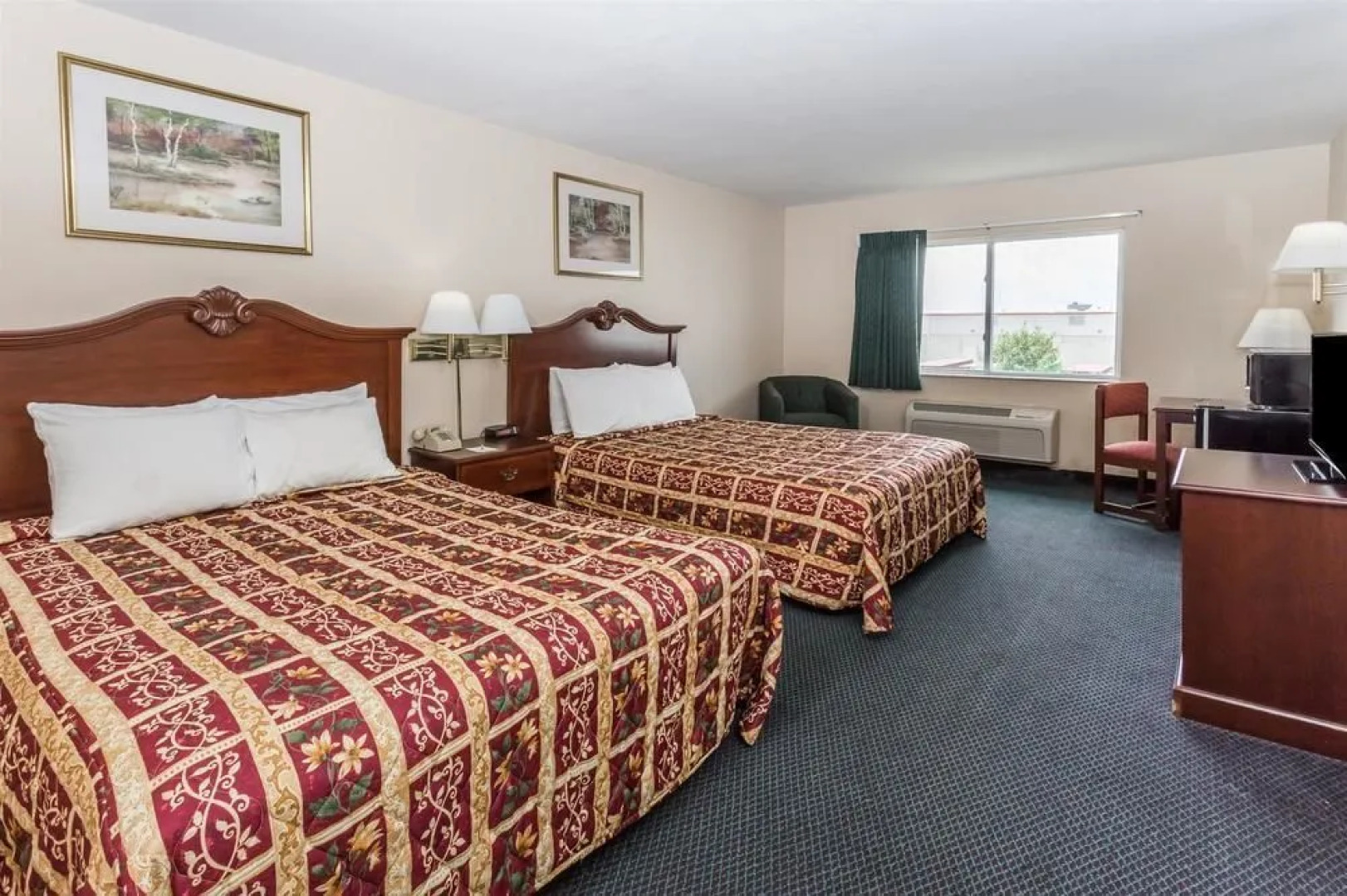 Days Inn And Suites Of Morris