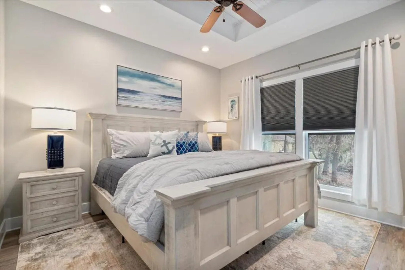 The Hummingbird House - East End Island / Pet Friendly