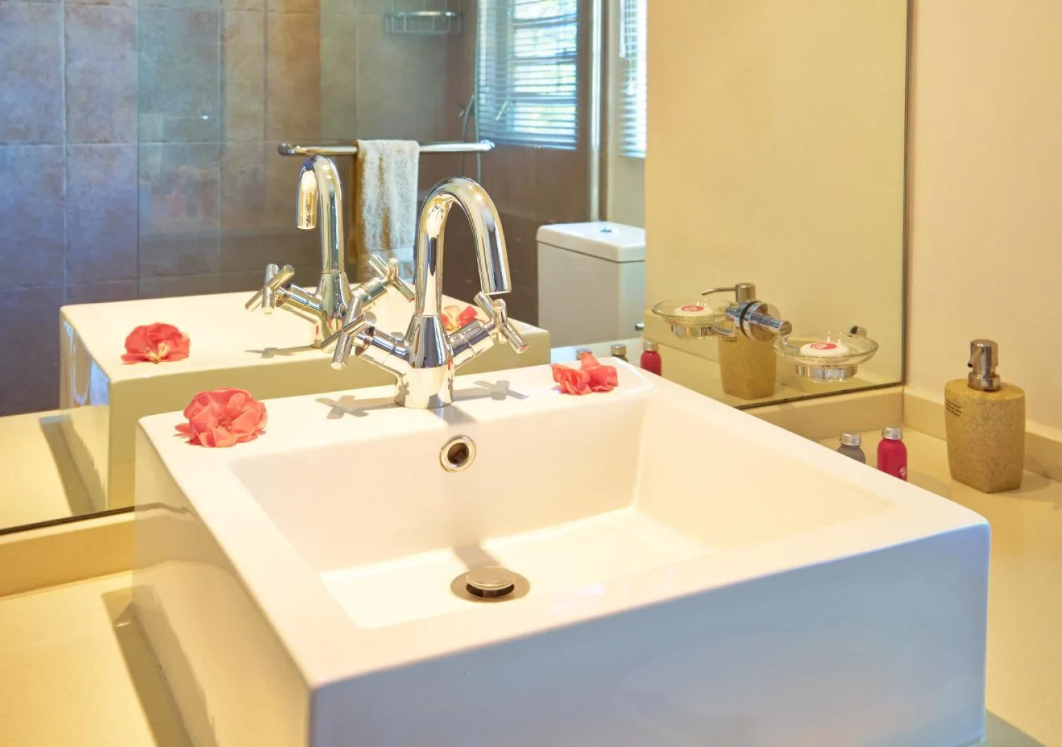 Cape Point Seafront Suites & Penthouse