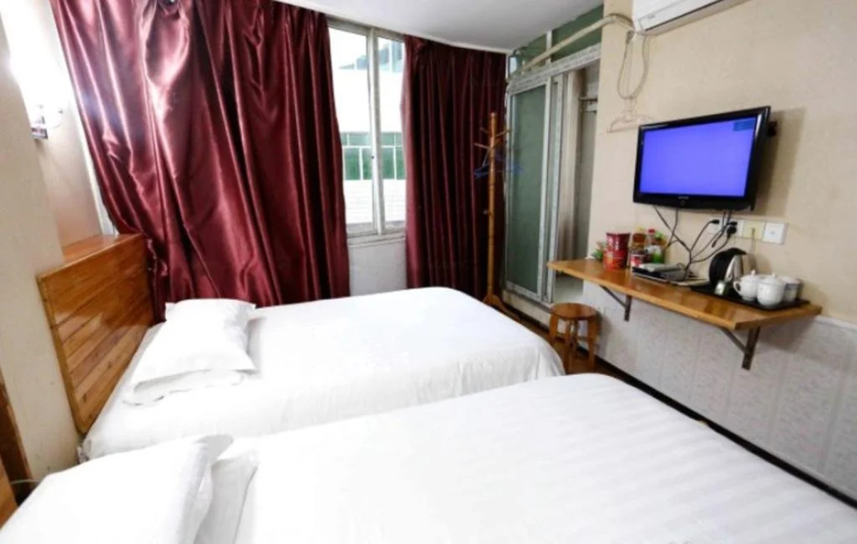 Mianyang Santai Nanhe Business Inn