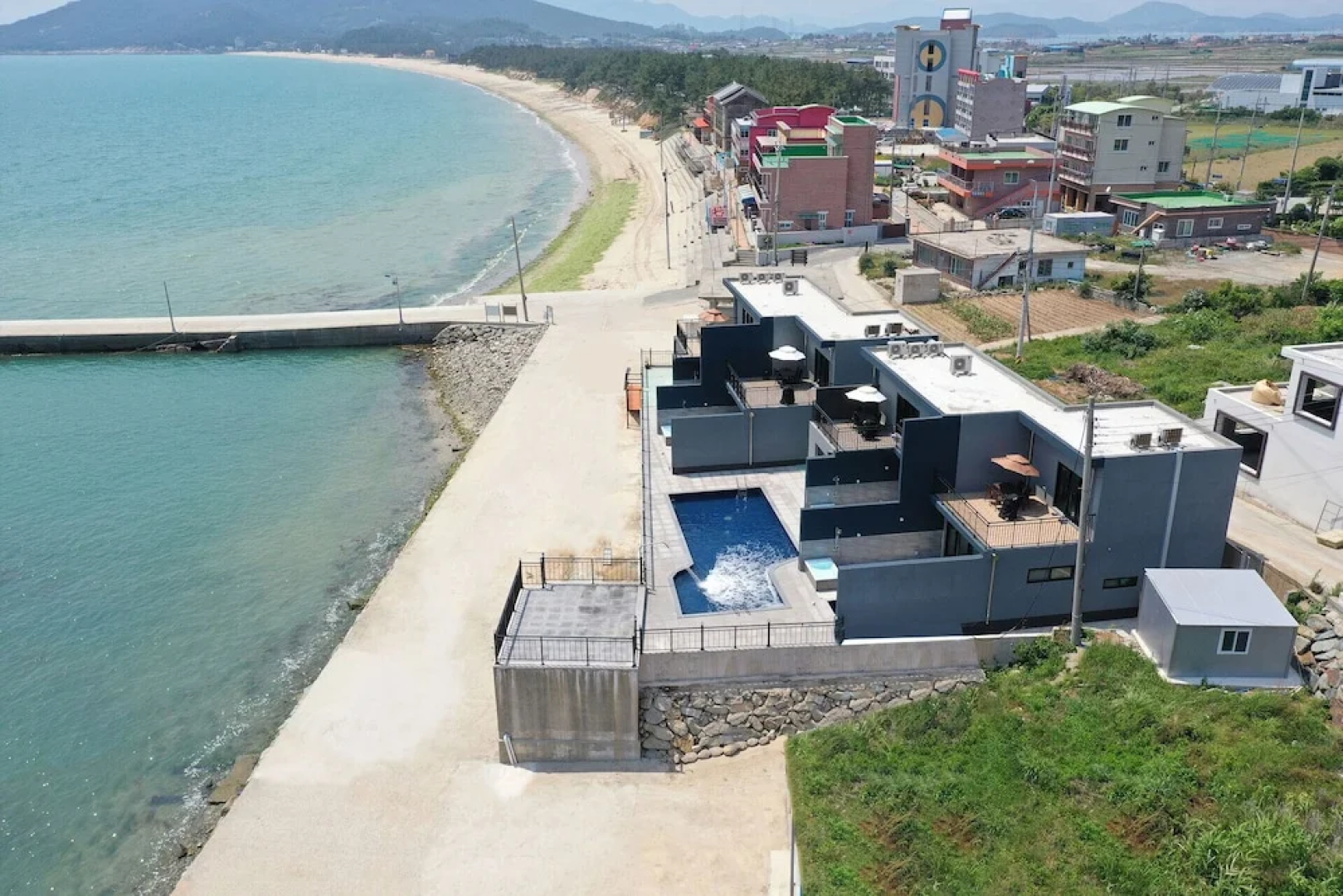 P-237 Spa & Pool Villa