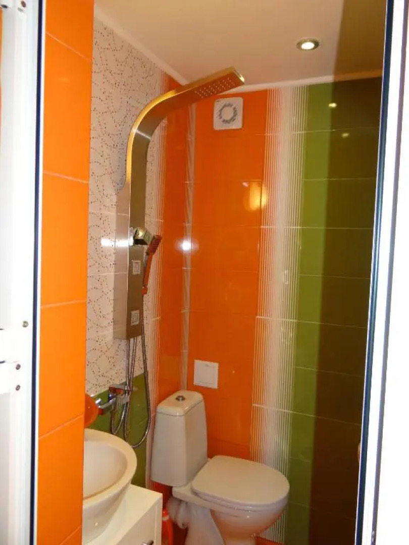 Orange Flower Apartments 1