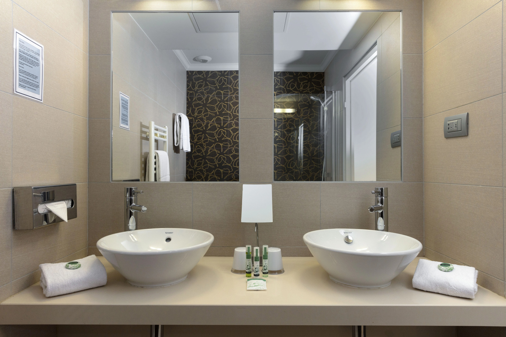 Отель Leonardo Boutique Opera