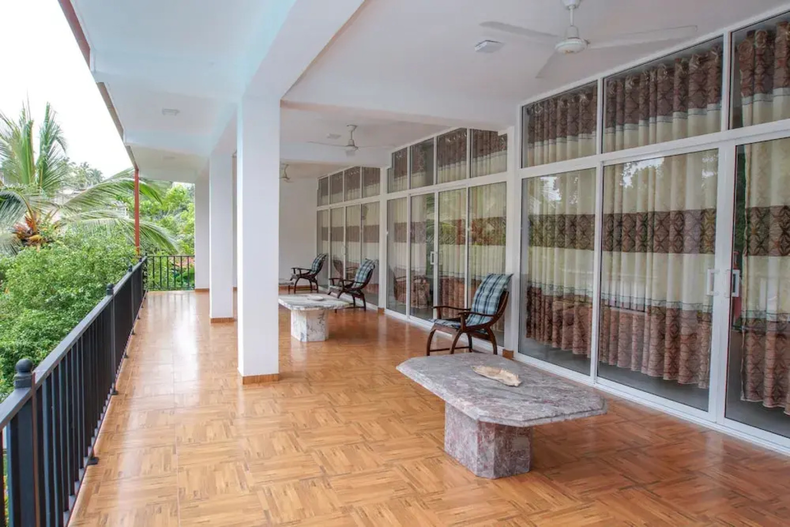 OYO 328 Machan Lanka Hotel