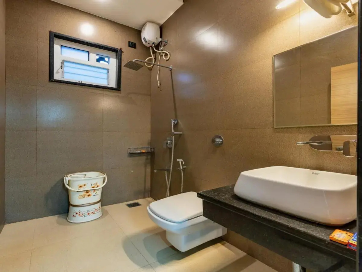 Hotel Chandradeep Regency