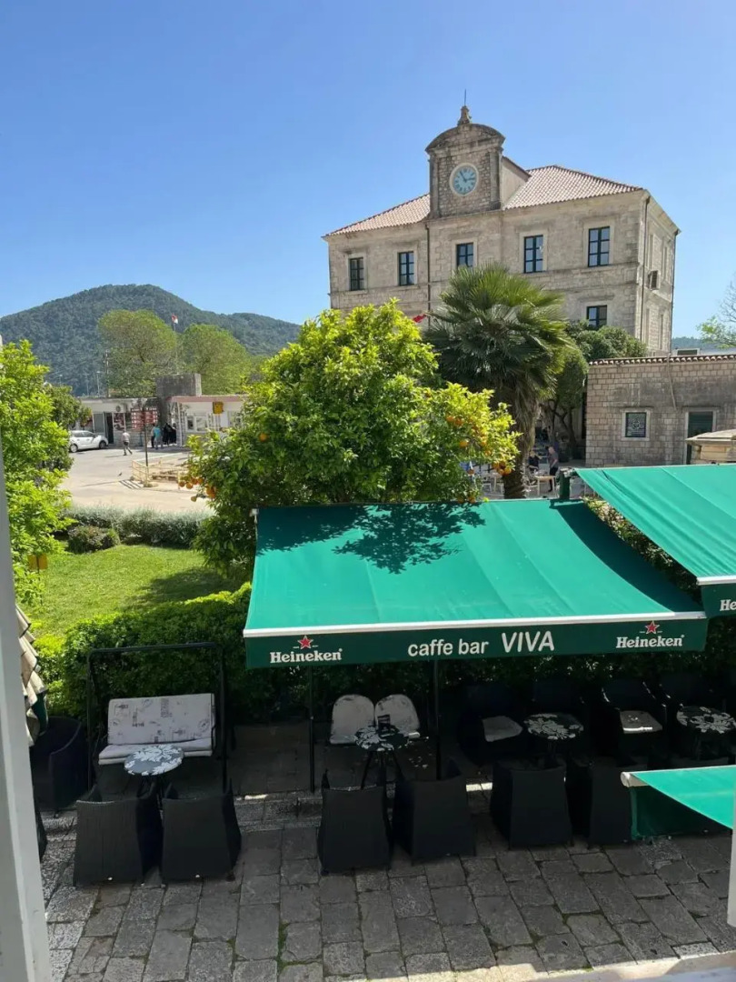 Apartment Main Street