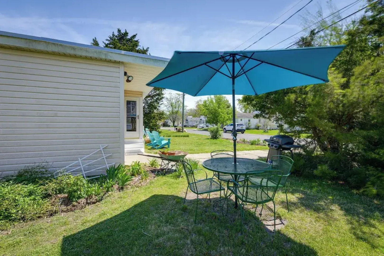 New Jersey Cottage w/ Grill - Short Walk to Beach!