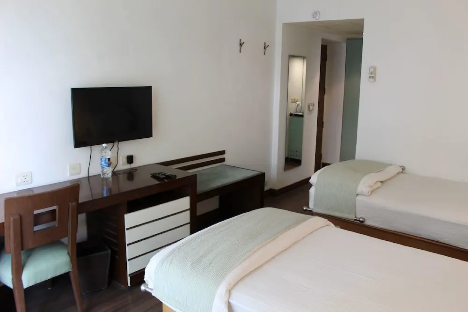 RnB Select The Clover