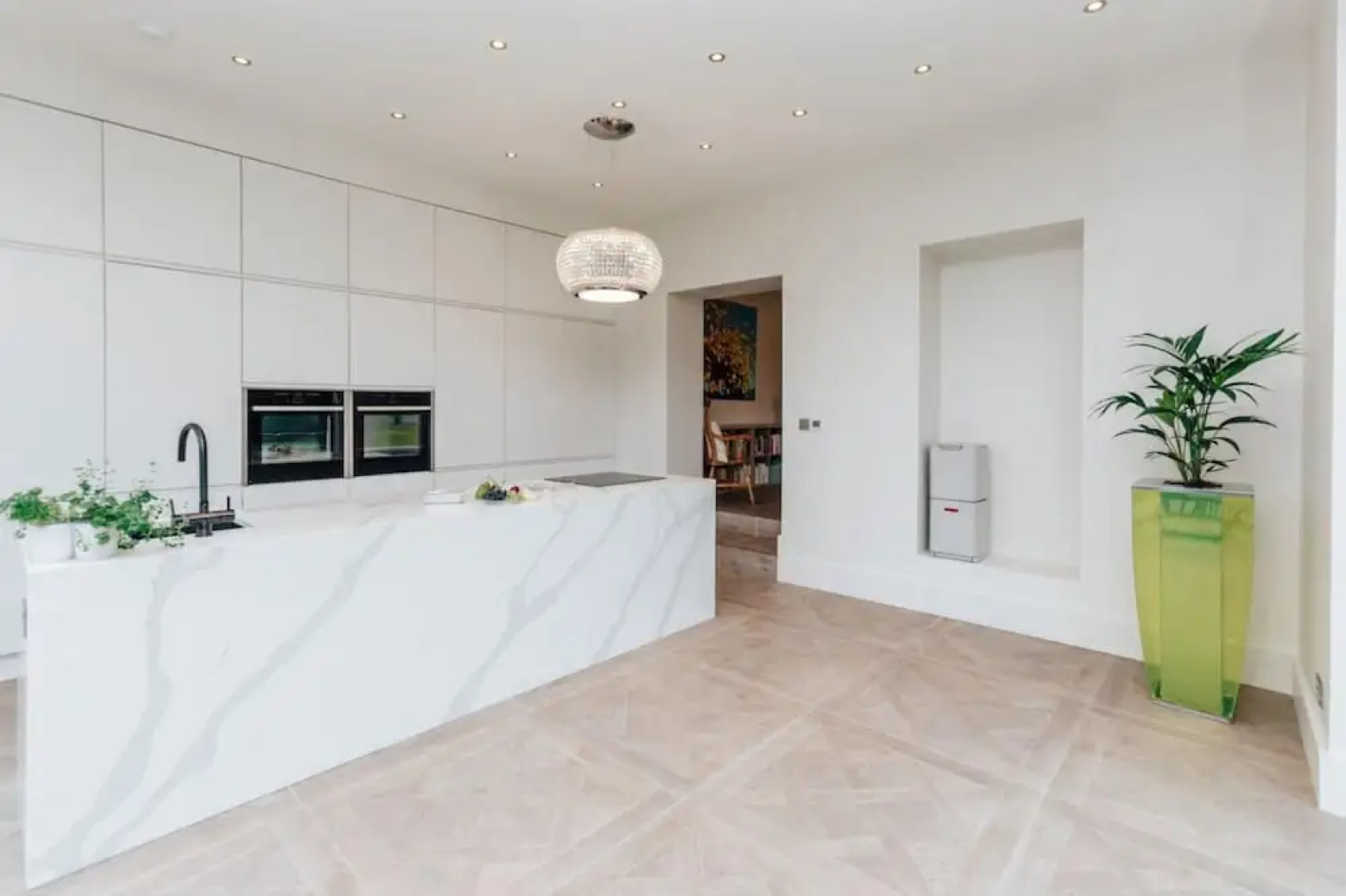 Wisteria House - Sleeps 11