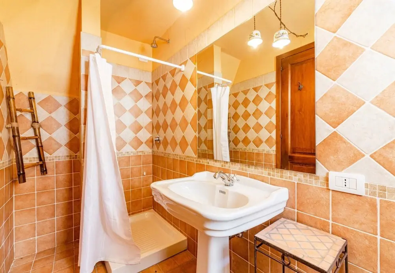 La Casetta Al Lago Incantato With Pool ho