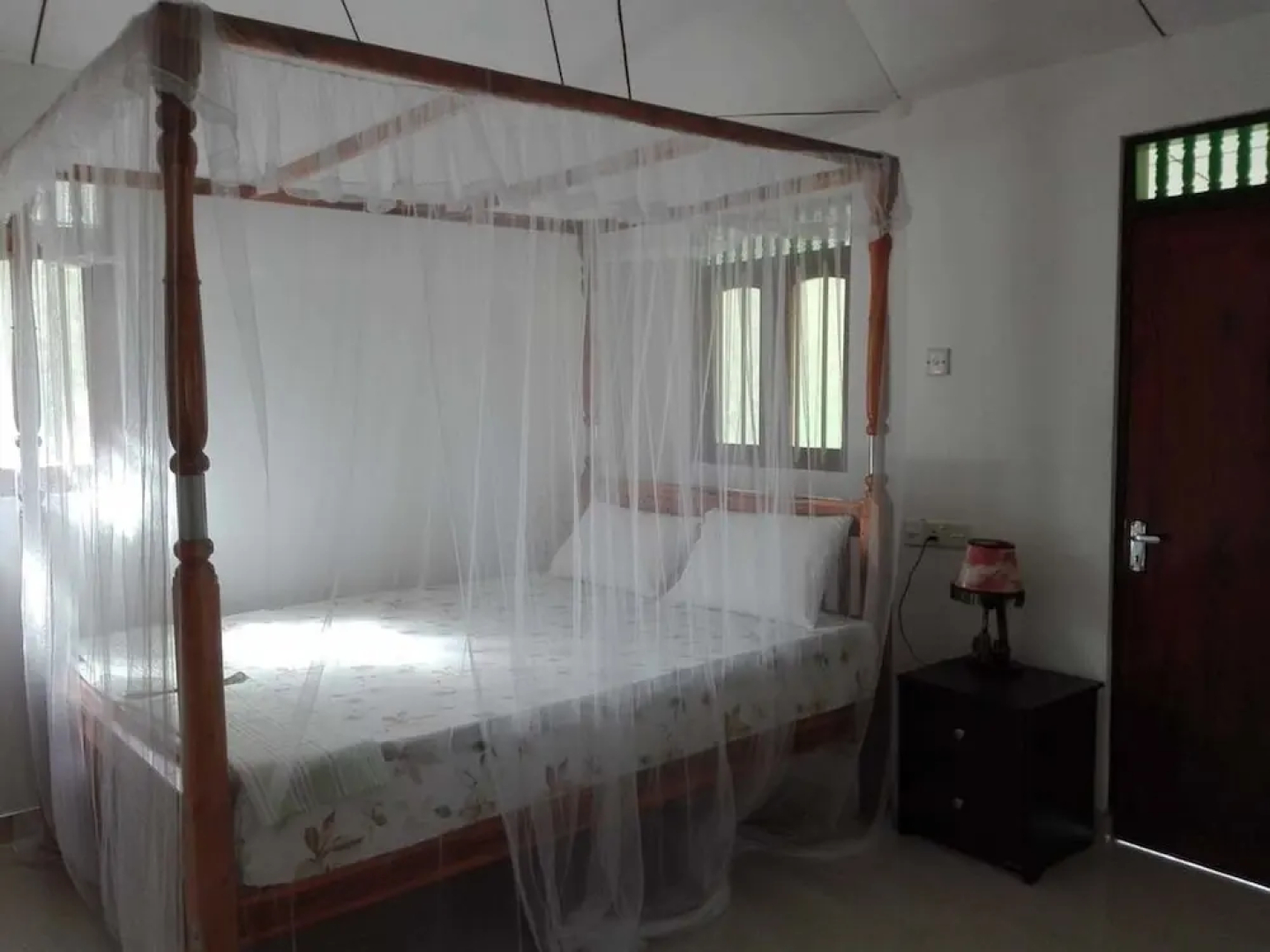 Yoho Green Garden Cabanas